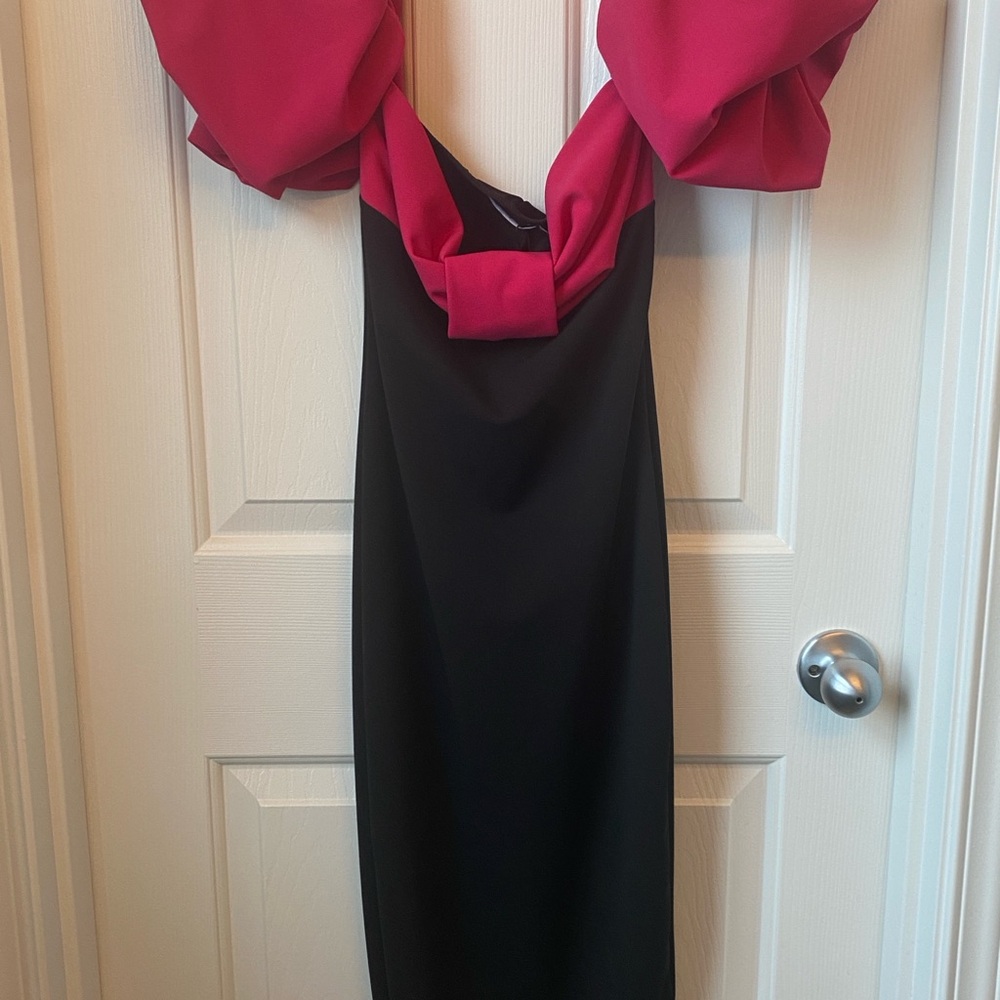 Boohoo Pink and Black Sheath Dress with Puff Sleeves